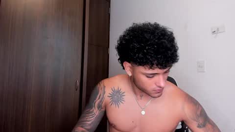 Snapshot of alessandro_vanni chatting on January 27, 2025, 2:02 pm Alessandro Vanni online show from January 27, 2025, 2:02 pm