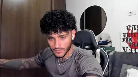 Snapshot of alessandro_vanni chatting on September 9, 2025, 3:06 am Alessandro Vanni online show from September 9, 2025, 3:06 am