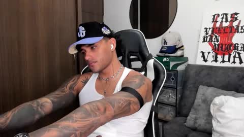 Snapshot of alessandro_vanni chatting on September 10, 2025, 2:33 am Alessandro Vanni online show from September 10, 2025, 2:33 am