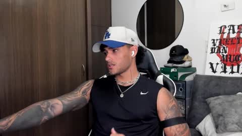 Snapshot of alessandro_vanni chatting on September 12, 2025, 1:38 am Alessandro Vanni online show from September 12, 2025, 1:38 am