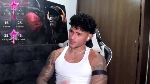 Snapshot of alessandro_vanni chatting on October 22, 2025, 1:28 am Alessandro Vanni online show from October 22, 2025, 1:28 am