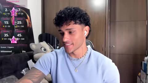 Snapshot of alessandro_vanni chatting on October 27, 2025, 1:09 am Alessandro Vanni online show from October 27, 2025, 1:09 am