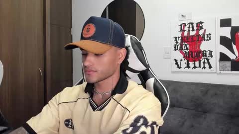 Snapshot of alessandro_vanni chatting on December 14, 2025, 2:39 am Alessandro Vanni online show from December 14, 2025, 2:39 am