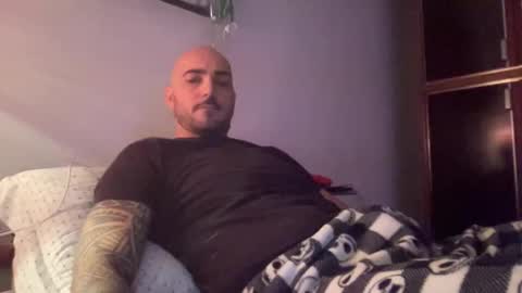 alessandromori91 online show from December 17, 2025, 8:37 pm