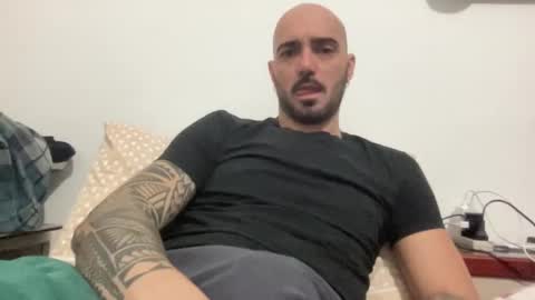 alessandromori91 online show from January 15, 2026, 9:51 pm