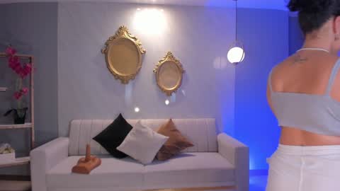 ALESSA ROMERO  online show from January 30, 2025, 1:55 am