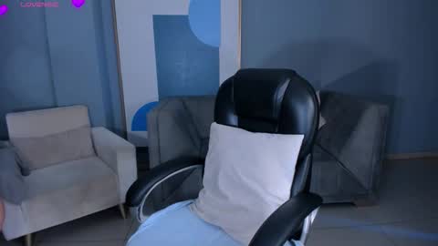 ALESSA ROMERO  online show from February 20, 2026, 8:42 pm