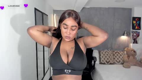 Snapshot of alessia_anderson07 chatting on September 16, 2025, 10:44 pm Yy online show from September 16, 2025, 10:44 pm