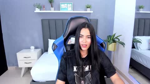 A L E S S I A online show from February 18, 2025, 11:08 pm