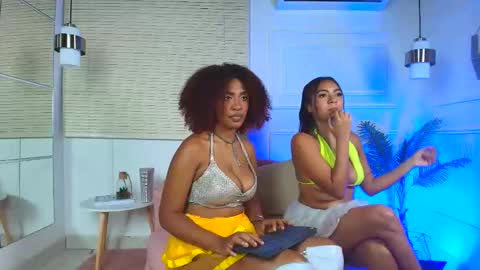 Snapshot of alessia_moon1 chatting on October 21, 2025, 5:57 pm Alejandra online show from October 21, 2025, 5:57 pm