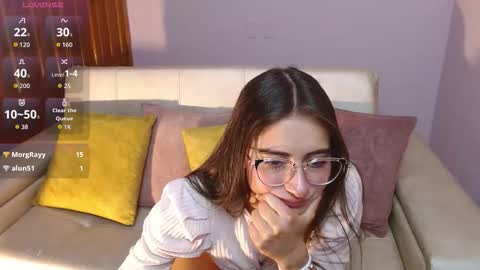 Snapshot of alessia_moore chatting on November 28, 2025, 2:31 pm Alessia online show from November 28, 2025, 2:31 pm