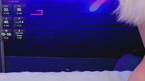 Snapshot of alessiacroft chatting on June 7, 2026, 4:05 am alessiacroft online show from June 7, 2026, 4:05 am