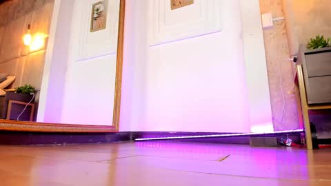 Snapshot of alessialondon chatting on February 3, 2025, 6:56 am Alessia online show from February 3, 2025, 6:56 am