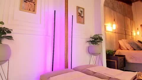 Snapshot of alessialondon chatting on February 17, 2025, 3:36 am Alessia online show from February 17, 2025, 3:36 am