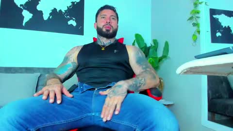 Snapshot of alessrose22 chatting on May 5, 2026, 9:23 pm Aless Rose online show from May 5, 2026, 9:23 pm