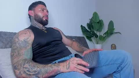 Aless Rose online show from June 17, 2026, 7:37 pm