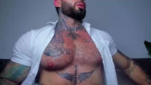 Aless Rose online show from June 19, 2026, 1:32 am