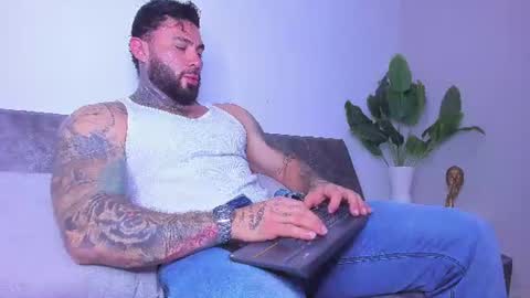 Aless Rose online show from July 2, 2026, 9:43 pm
