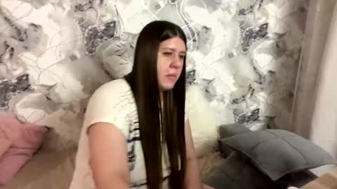 Aletta Oushen online show from February 3, 2025, 5:14 pm