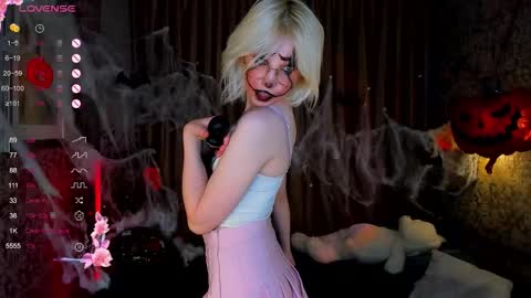 Snapshot of alettaeve chatting on October 18, 2025, 3:13 pm Lola online show from October 18, 2025, 3:13 pm