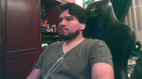 Alejo online show from April 28, 2026, 3:00 am