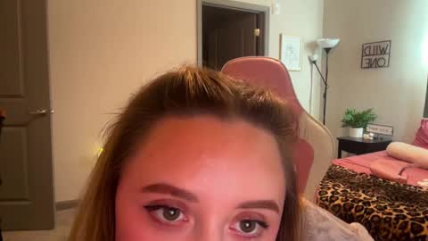 Snapshot of alex499990 chatting on January 3, 2025, 4:59 pm alex online show from January 3, 2025, 4:59 pm