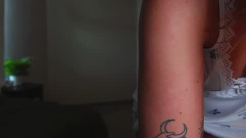 Snapshot of alex499990 chatting on January 28, 2025, 8:15 pm alex online show from January 28, 2025, 8:15 pm