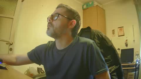 Snapshot of alex81pv1981 chatting on January 2, 2025, 9:00 am alex81pv1981 online show from January 2, 2025, 9:00 am