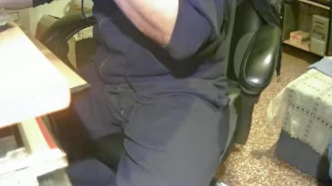 Snapshot of alex81pv1981 chatting on January 18, 2025, 10:06 pm alex81pv1981 online show from January 18, 2025, 10:06 pm