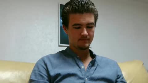 Snapshot of alex83530 chatting on December 8, 2024, 12:08 pm Alex83530 online show from December 8, 2024, 12:08 pm