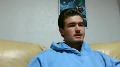 Snapshot of alex83530 chatting on January 3, 2025, 3:33 pm Alex83530 online show from January 3, 2025, 3:33 pm