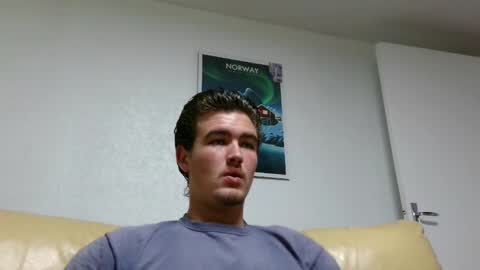 Snapshot of alex83530 chatting on January 7, 2025, 12:52 pm Alex83530 online show from January 7, 2025, 12:52 pm