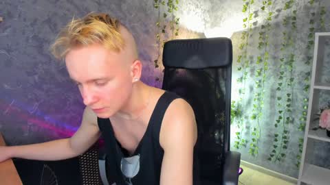 Snapshot of alex__sweet chatting on December 28, 2024, 7:33 am your Alex online show from December 28, 2024, 7:33 am