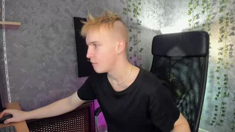 Snapshot of alex__sweet chatting on January 5, 2025, 6:56 am your Alex online show from January 5, 2025, 6:56 am