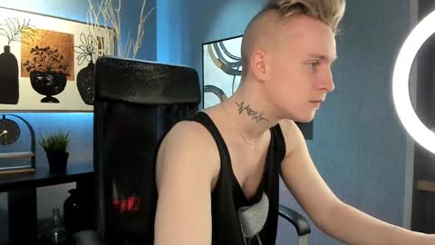 Snapshot of alex__sweet chatting on March 2, 2025, 6:59 am your Alex online show from March 2, 2025, 6:59 am