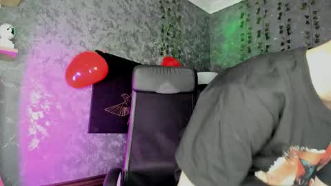 Snapshot of alex__sweet chatting on February 15, 2026, 7:51 am your Alex online show from February 15, 2026, 7:51 am