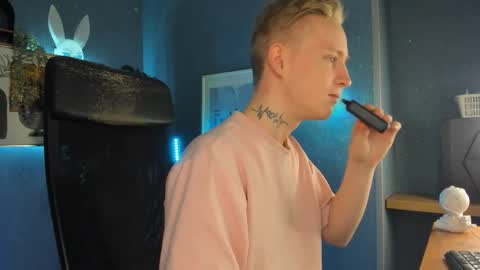 Snapshot of alex__sweet chatting on March 1, 2026, 6:48 am your Alex online show from March 1, 2026, 6:48 am