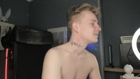 Snapshot of alex__sweet chatting on March 29, 2026, 7:08 am your Alex online show from March 29, 2026, 7:08 am