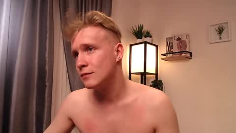 Snapshot of alex__sweet chatting on April 25, 2026, 1:41 pm your Alex online show from April 25, 2026, 1:41 pm