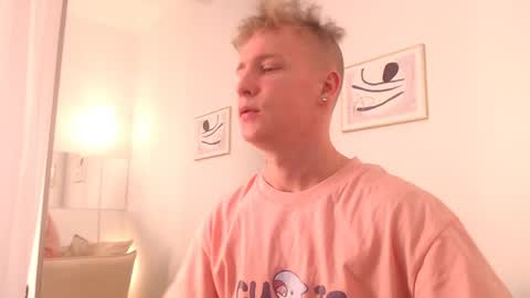 Snapshot of alex__sweet chatting on May 9, 2026, 6:40 am your Alex online show from May 9, 2026, 6:40 am