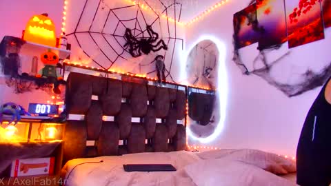 Snapshot of alex_and_fabian chatting on October 26, 2025, 9:31 pm sneider online show from October 26, 2025, 9:31 pm