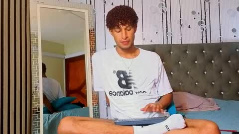 Snapshot of alex_bloom_ chatting on June 5, 2026, 7:30 pm Alexander online show from June 5, 2026, 7:30 pm