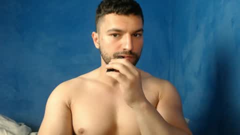 Snapshot of alex_blu chatting on May 30, 2026, 1:52 pm Alex online show from May 30, 2026, 1:52 pm