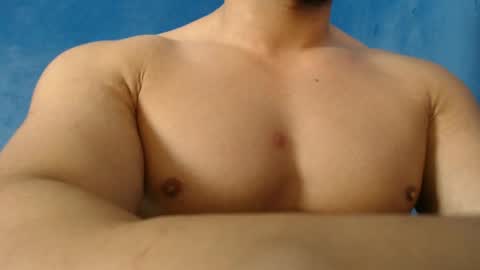 Snapshot of alex_blu chatting on June 13, 2026, 4:05 pm Alex online show from June 13, 2026, 4:05 pm