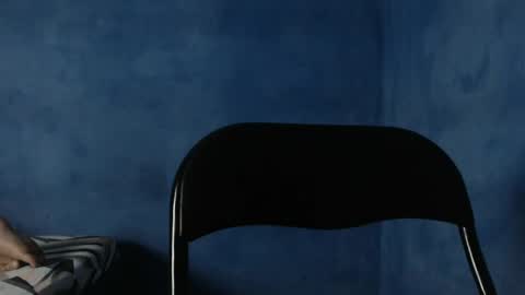 Snapshot of alex_blu chatting on June 21, 2026, 8:22 pm Alex online show from June 21, 2026, 8:22 pm