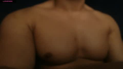 Snapshot of alex_blu chatting on July 31, 2026, 6:40 pm Alex online show from July 31, 2026, 6:40 pm