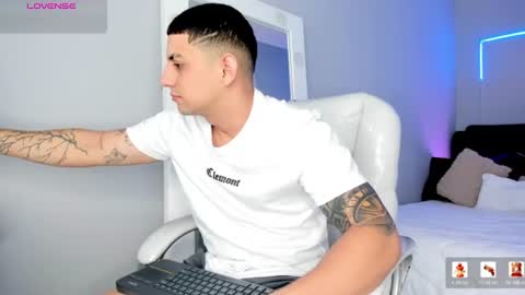 Snapshot of alex_cute77 chatting on July 2, 2026, 12:44 pm alex online show from July 2, 2026, 12:44 pm
