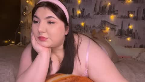 Snapshot of alex_dreams_ chatting on December 13, 2024, 1:22 pm Alex online show from December 13, 2024, 1:22 pm