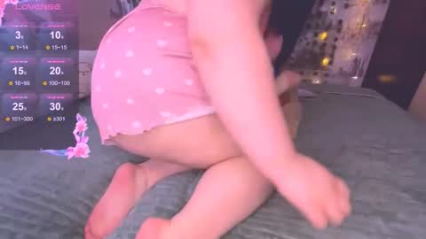 Snapshot of alex_dreams_ chatting on October 14, 2025, 10:05 am Alex online show from October 14, 2025, 10:05 am