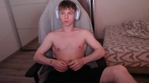 Alex online show from October 4, 2025, 7:12 pm